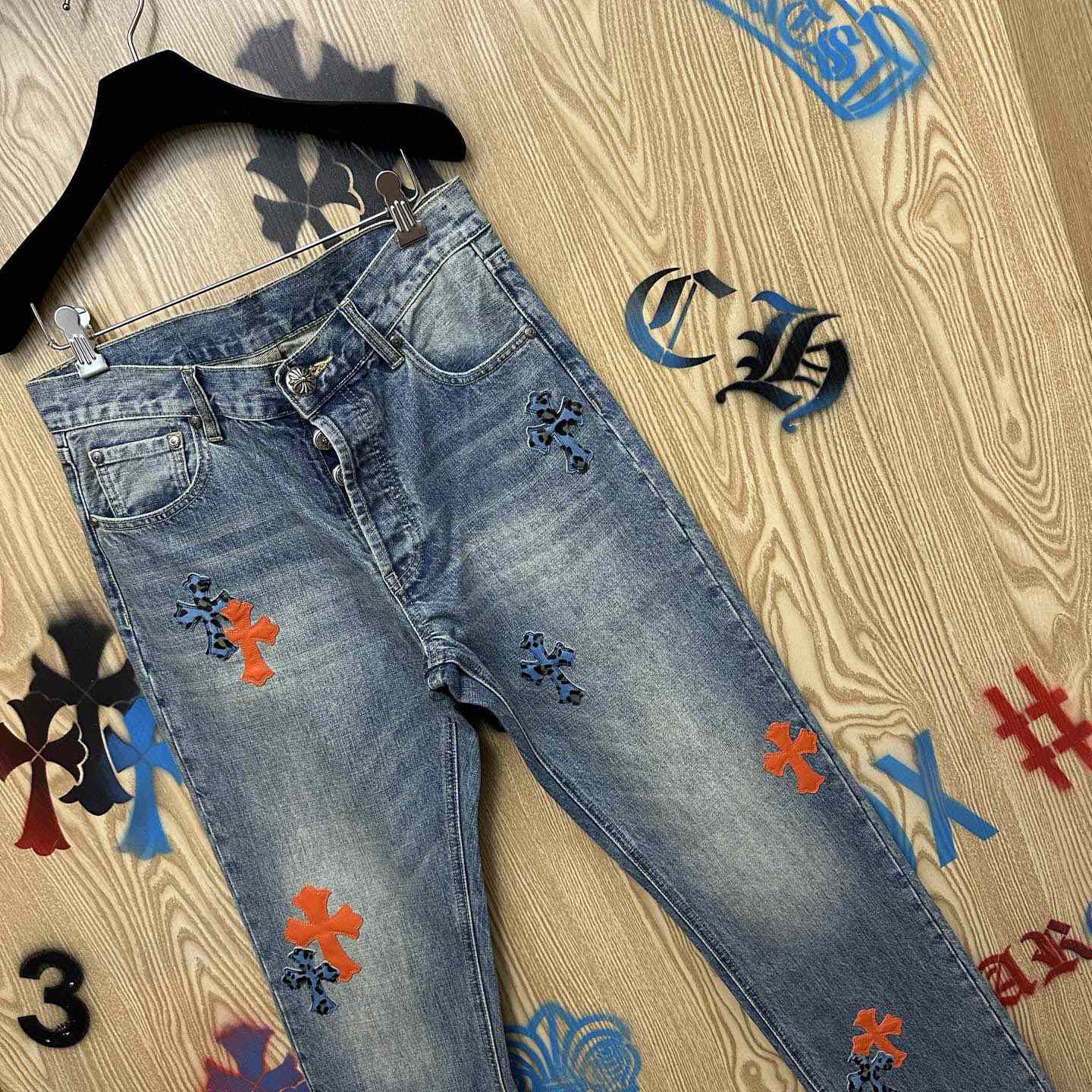 Chrome Hearts  Jeans  - DesignerGu
