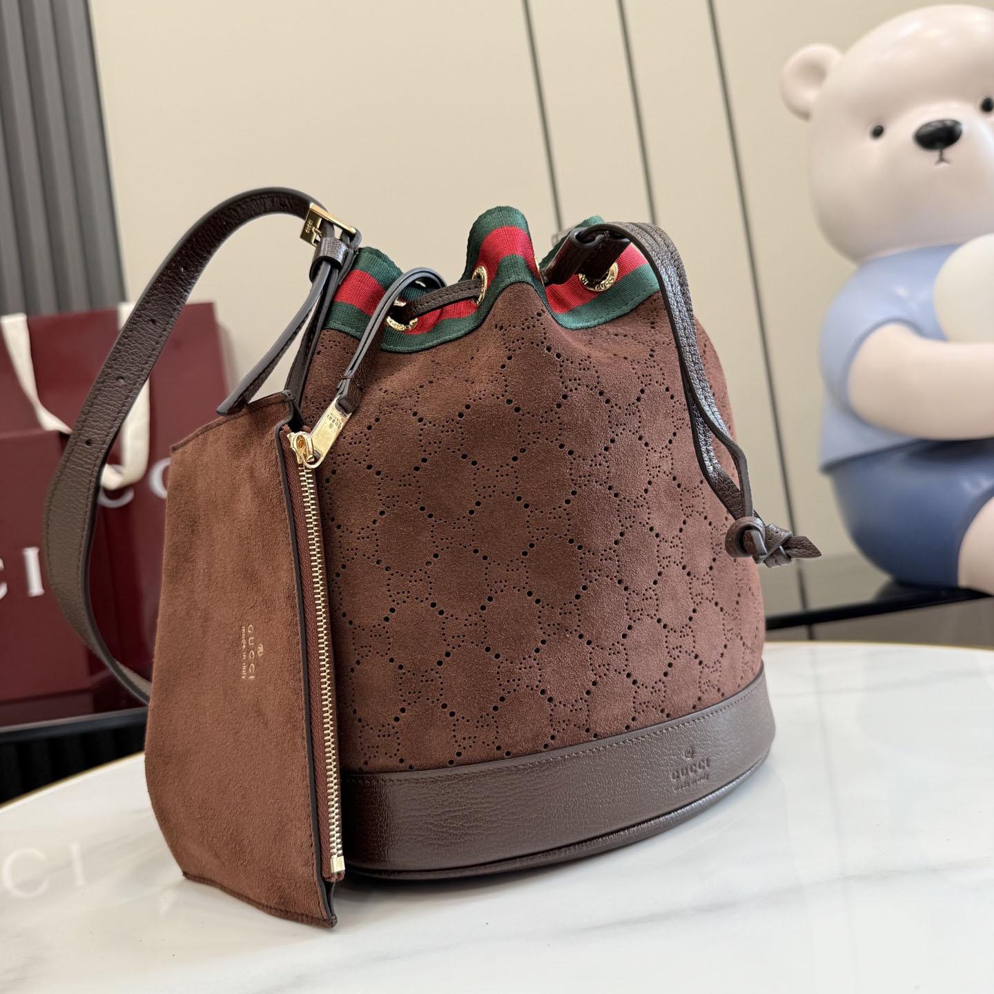 Gucci Venice Small Bucket Bag A002GW - DesignerGu