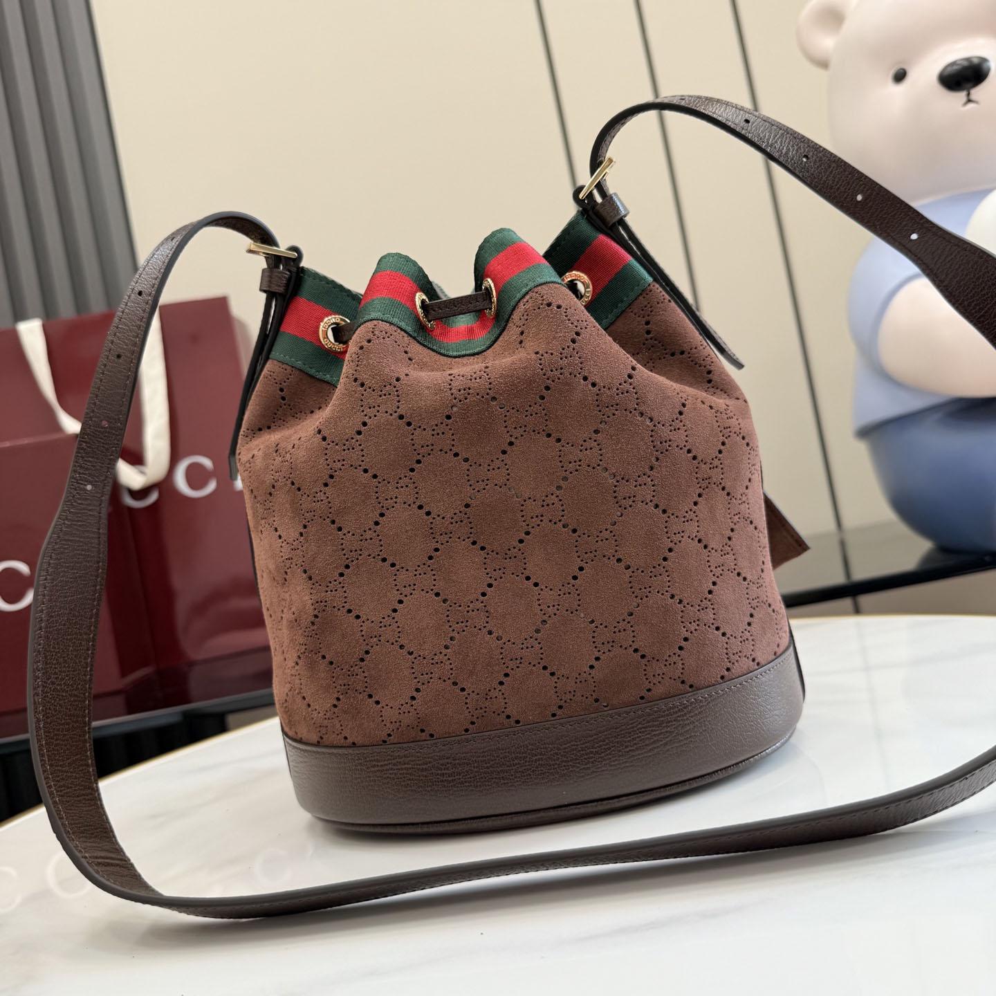 Gucci Venice Small Bucket Bag A002GW - DesignerGu