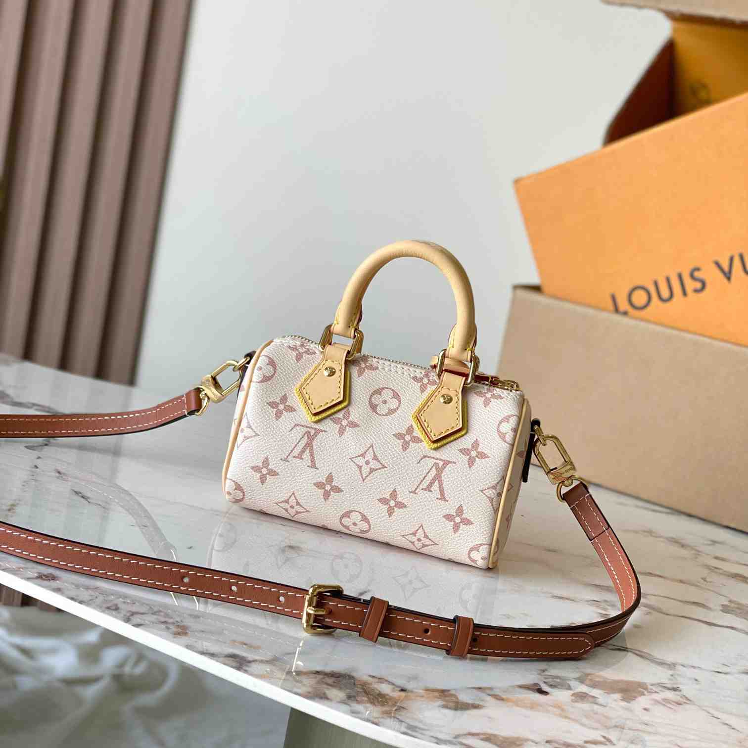 Louis Vuitton Nano Speedy M29781 - DesignerGu