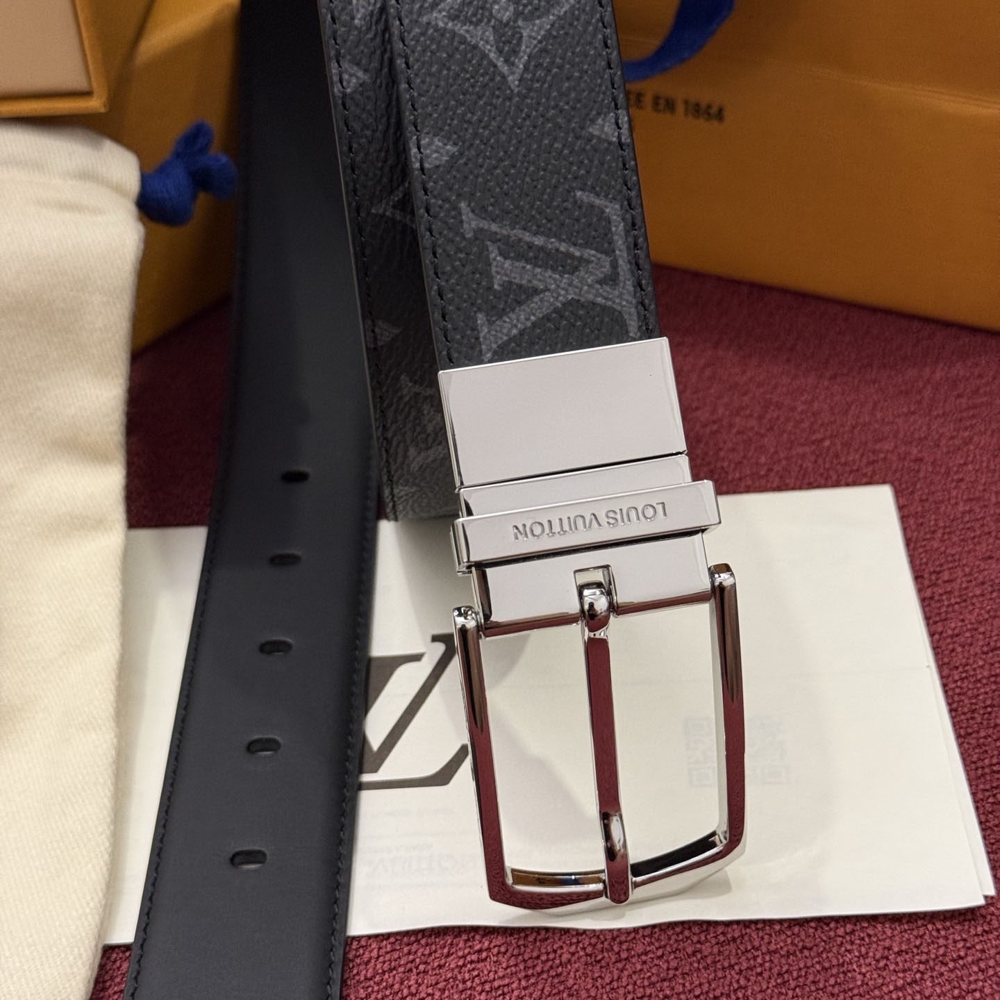 Louis Vuitton Slender 35mm Reversible Belt  - DesignerGu