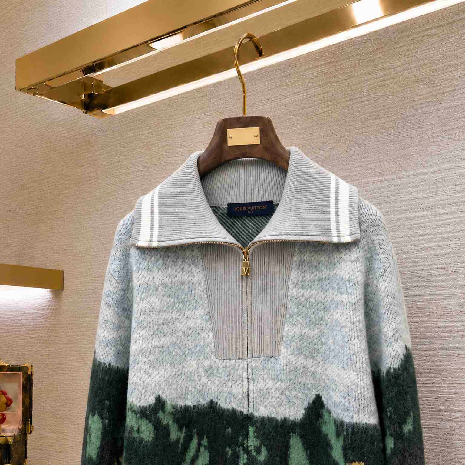 Louis Vuitton Jacquard Zippered Turtleneck Cardigan 1AKLVY - DesignerGu