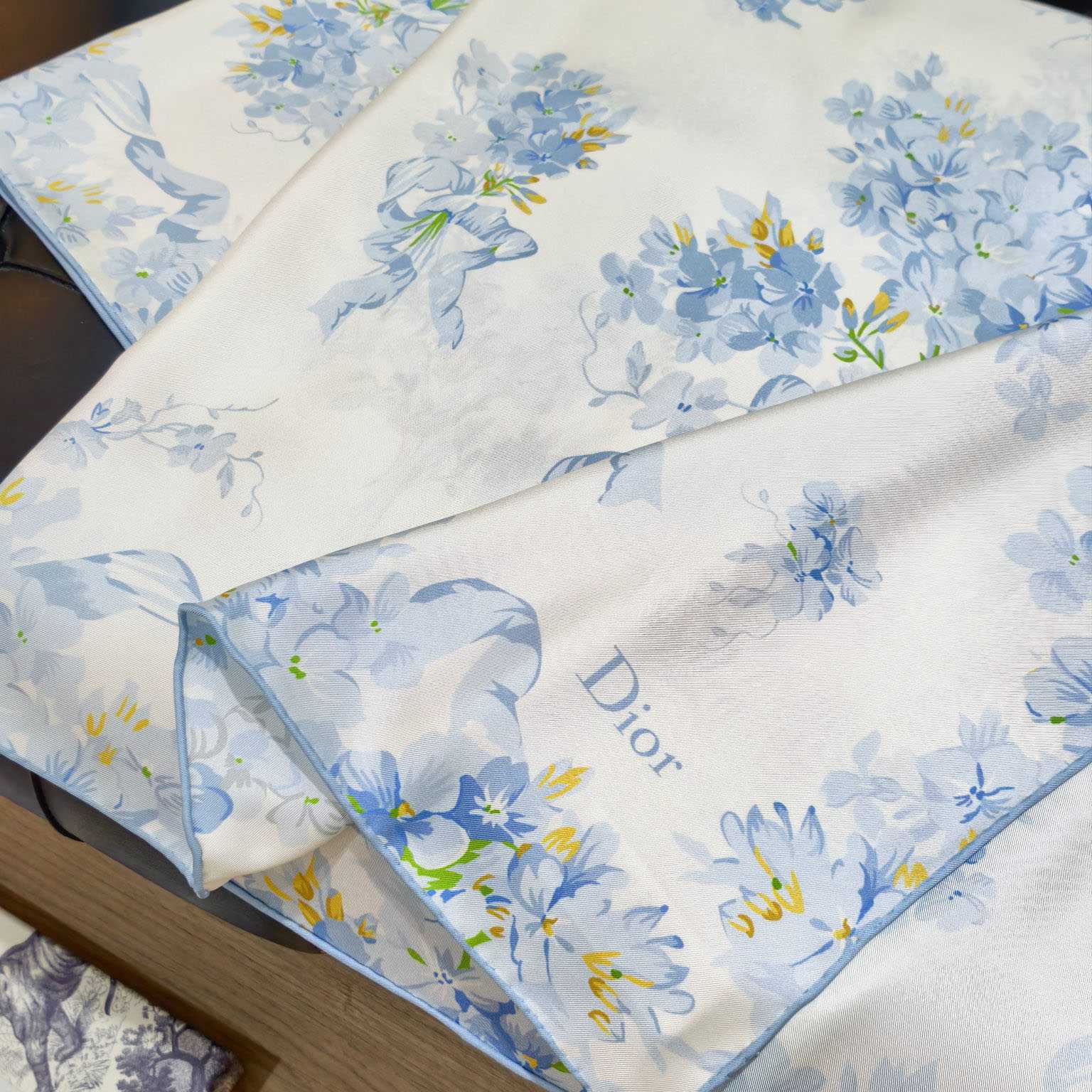 Dior Lilac Bouquet 90 Square Scarf - DesignerGu
