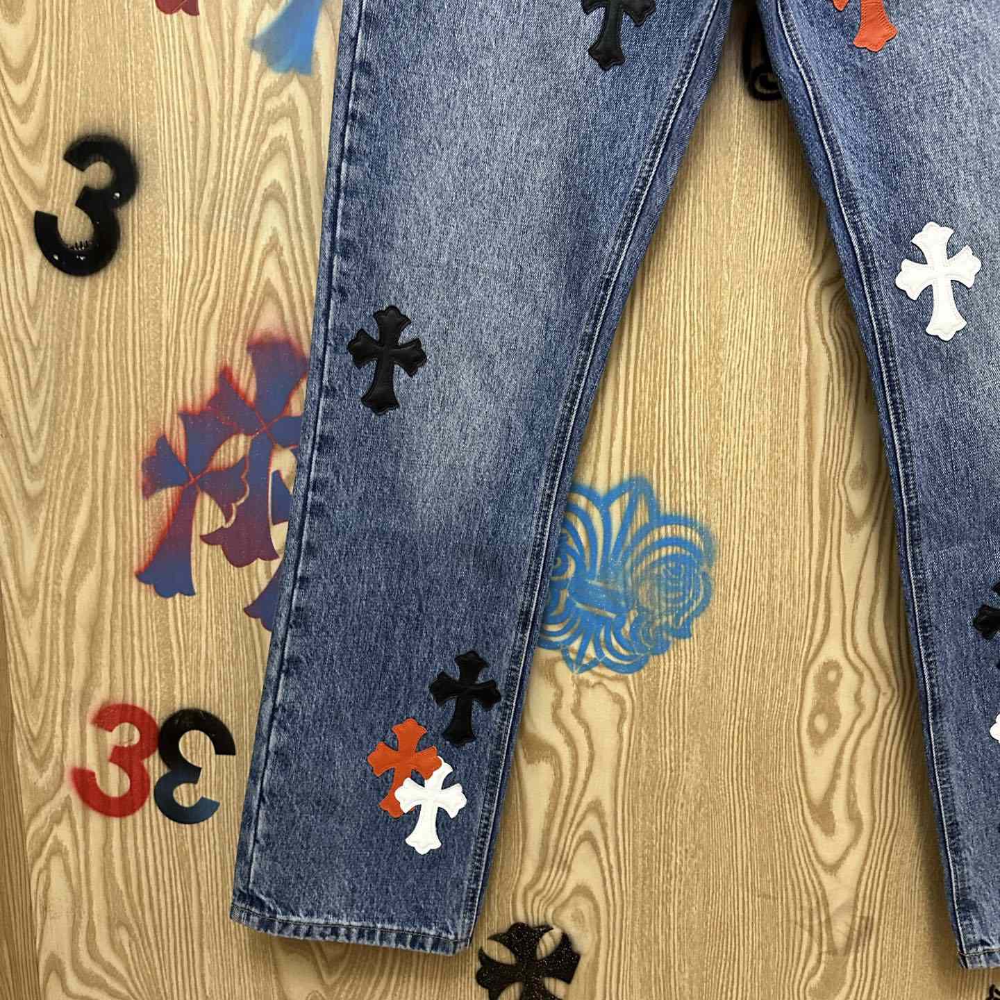 Chrome Hearts  Jeans  - DesignerGu