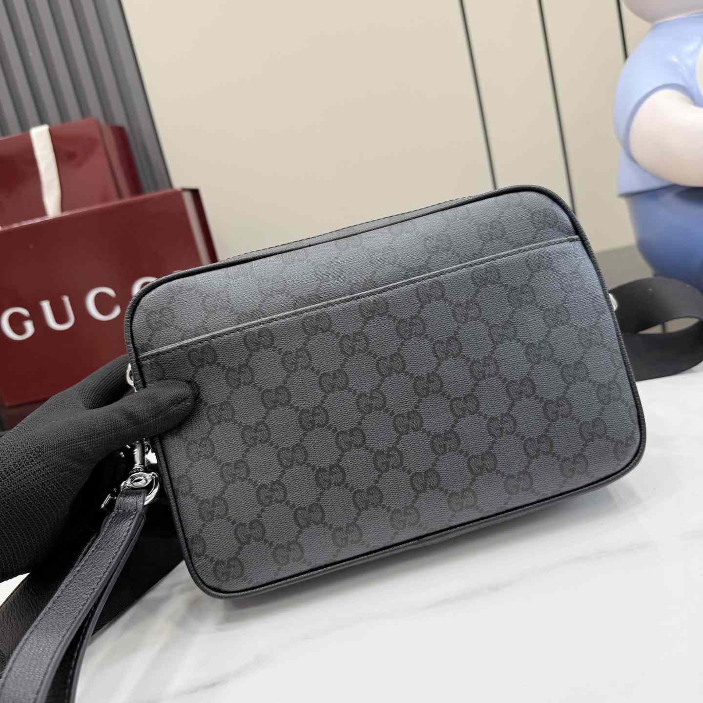 Gucci Gucci Essence Classic Small Crossbody Bag A006ZN - DesignerGu