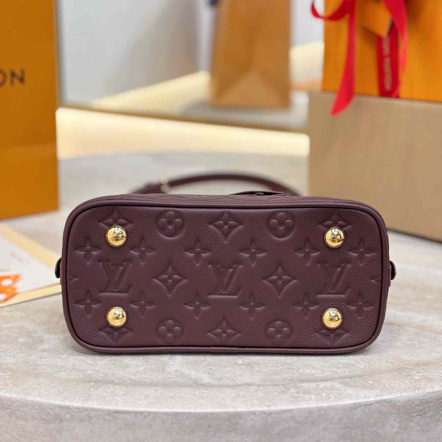Louis Vuitton Alma BB M2A399 - DesignerGu