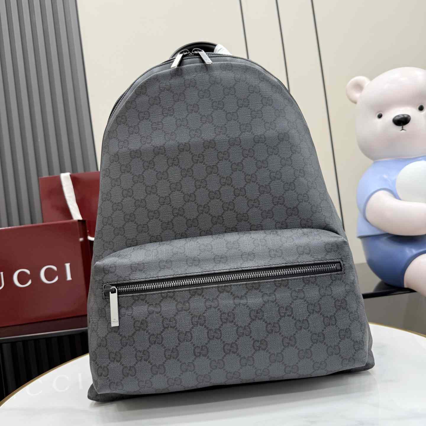Gucci Essence Classic Medium Backpack A0020S - DesignerGu
