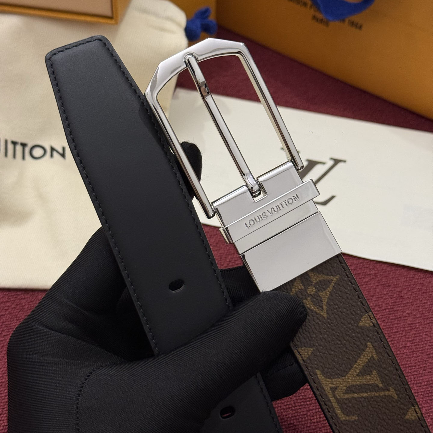 Louis Vuitton Slender 35mm Reversible Belt  - DesignerGu