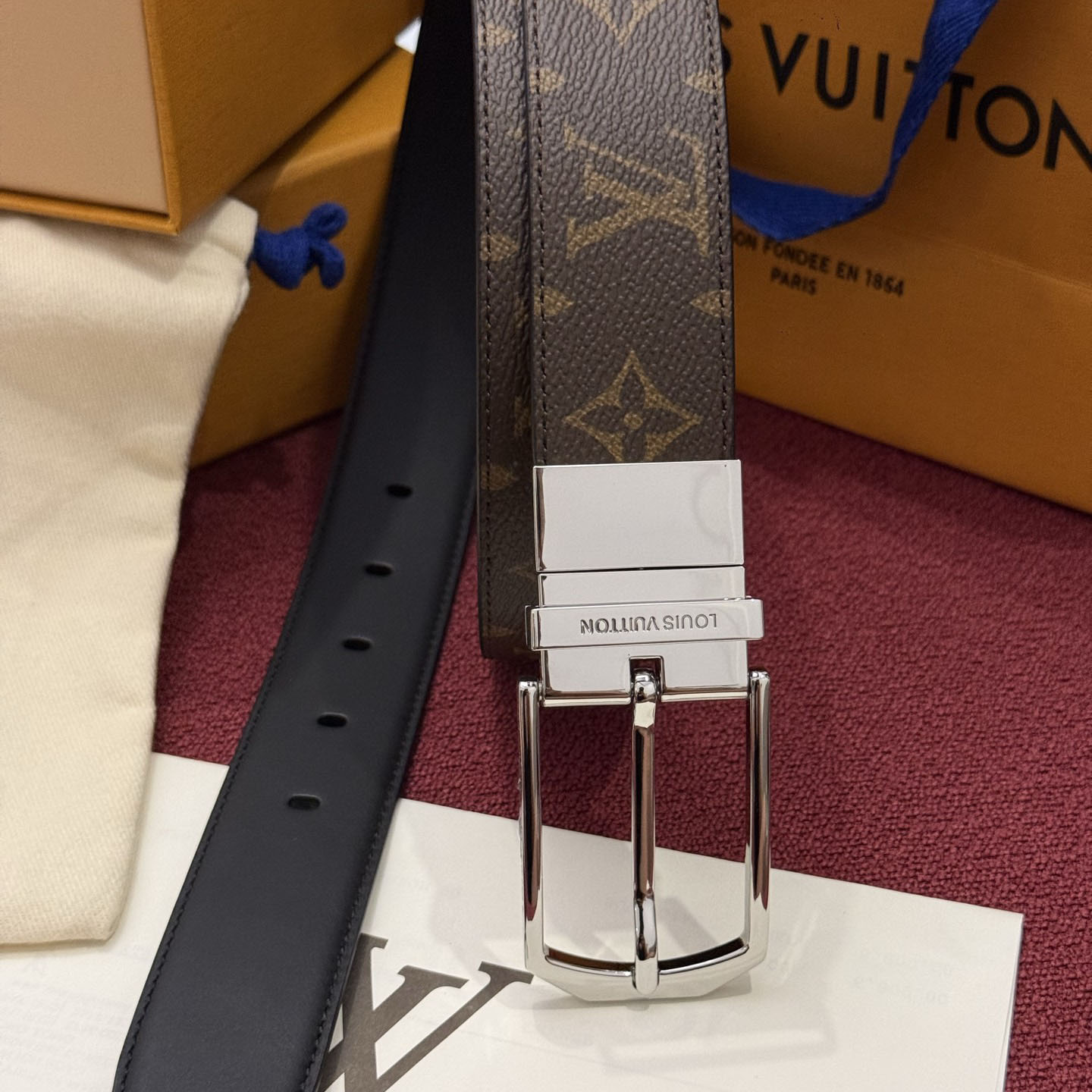 Louis Vuitton Slender 35mm Reversible Belt  - DesignerGu