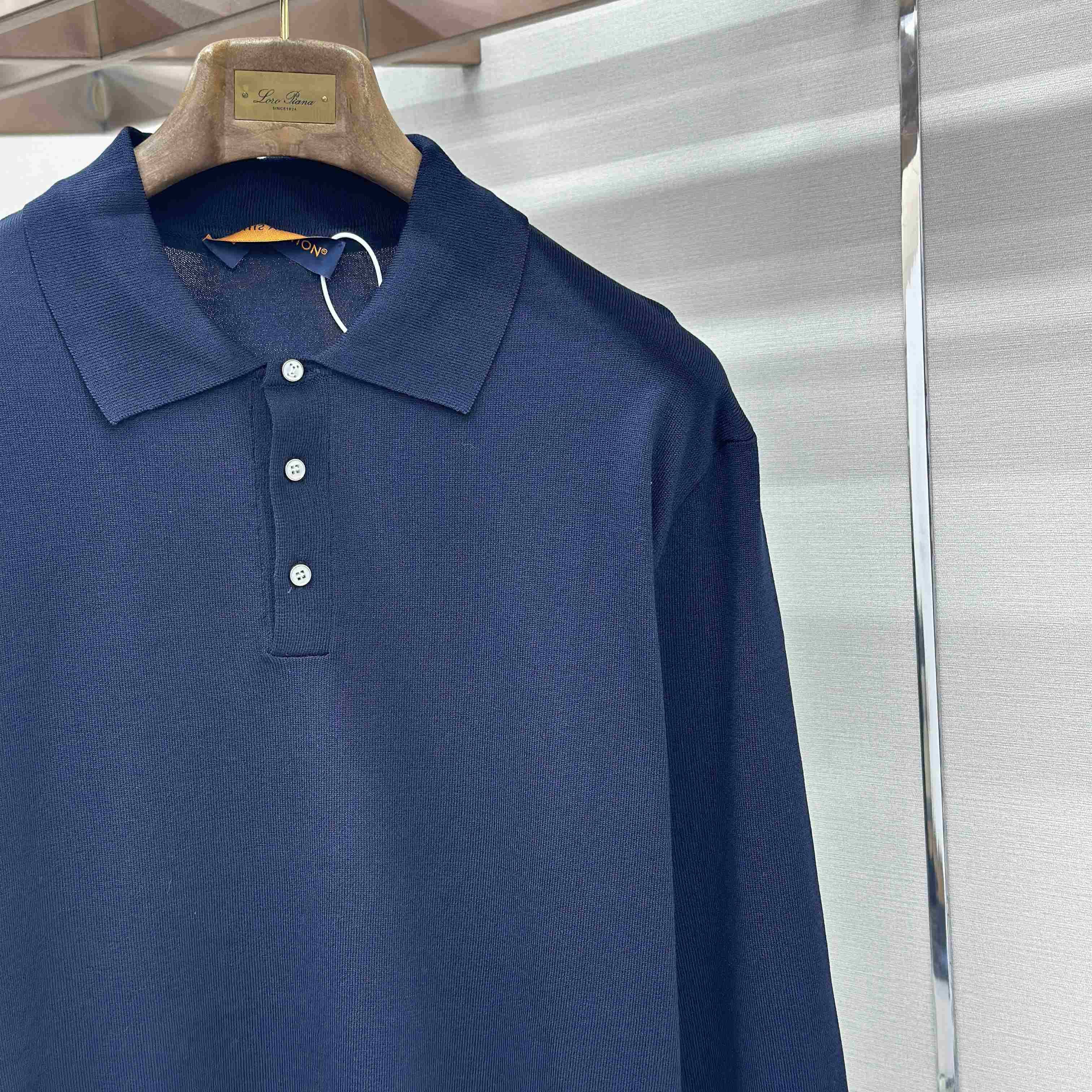 Louis Vuitton Wool-Silk Blend Long-Sleeved Polo Shirt 1AJSO7 - DesignerGu