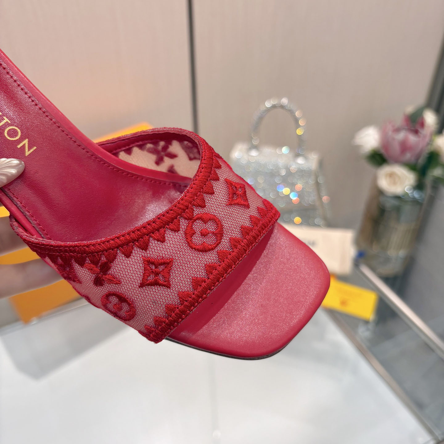 Louis Vuitton 6AM Mule - DesignerGu