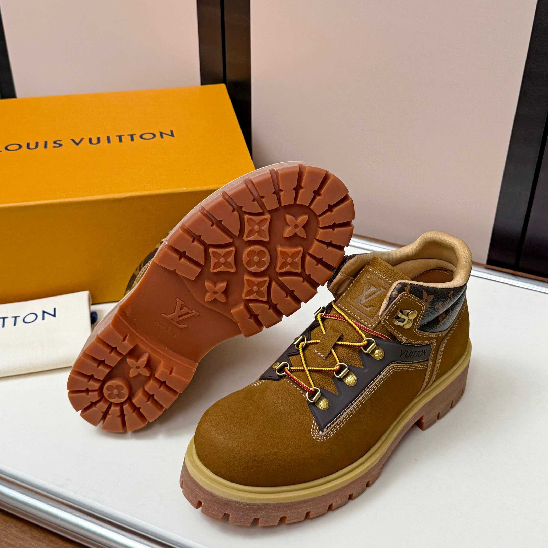 Louis Vuitton LV Remix Ankle Boot  - DesignerGu