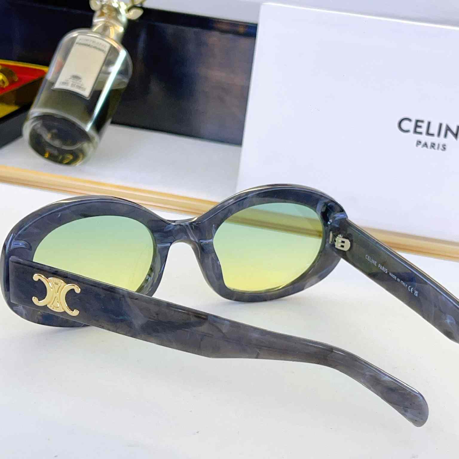Celine CL40312 Sunglasses  - DesignerGu