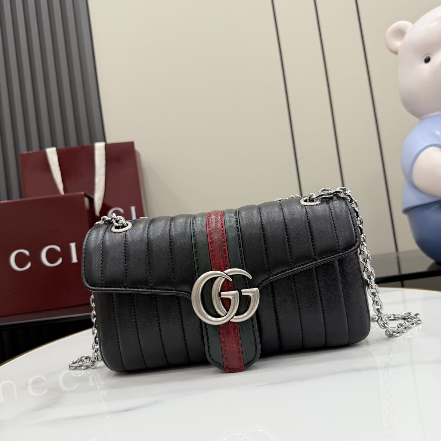 Gucci Jetset GG Marmont Medium Shoulder Bag A005XW - DesignerGu