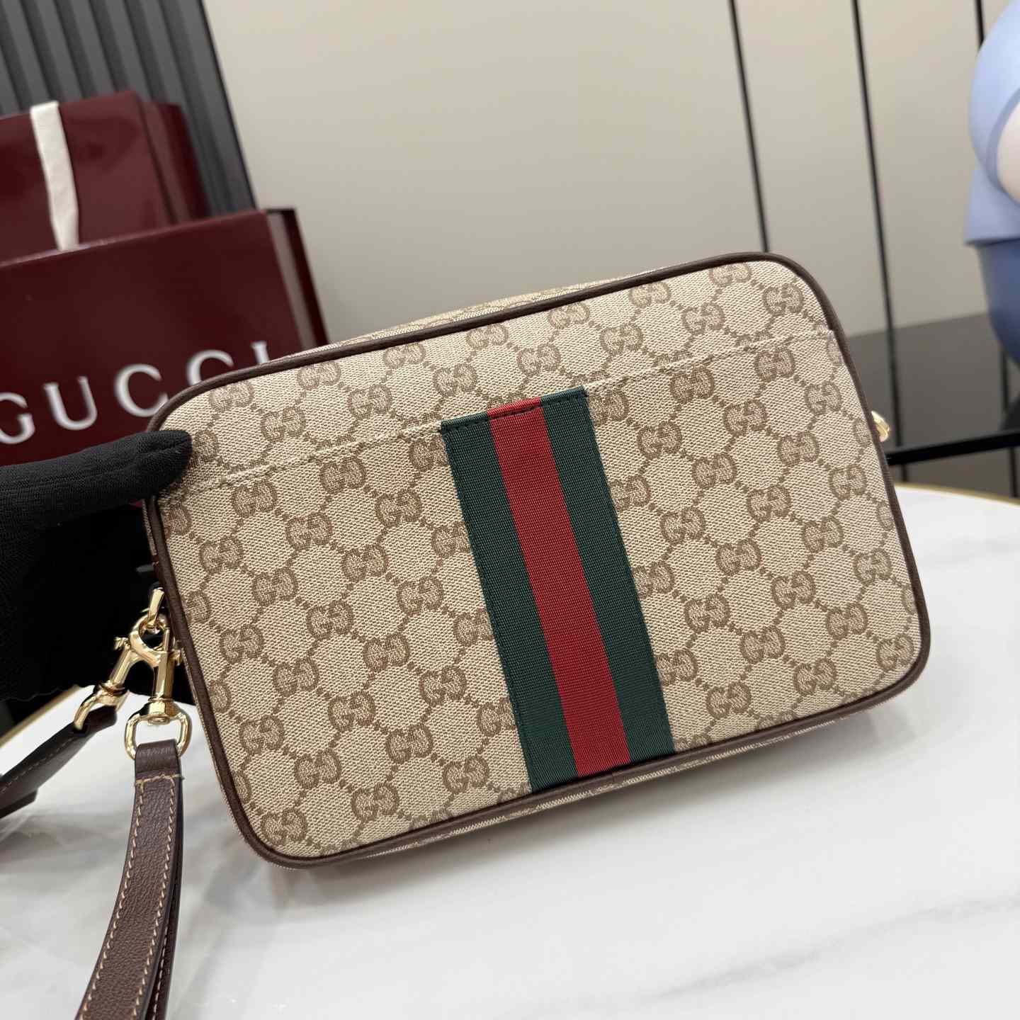 Gucci Small Crossbody Bag With Web A006ZN - DesignerGu