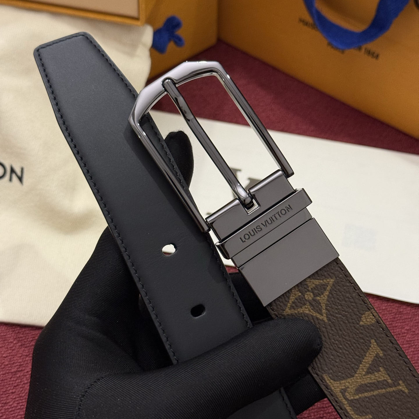 Louis Vuitton Slender 35mm Reversible Belt  - DesignerGu