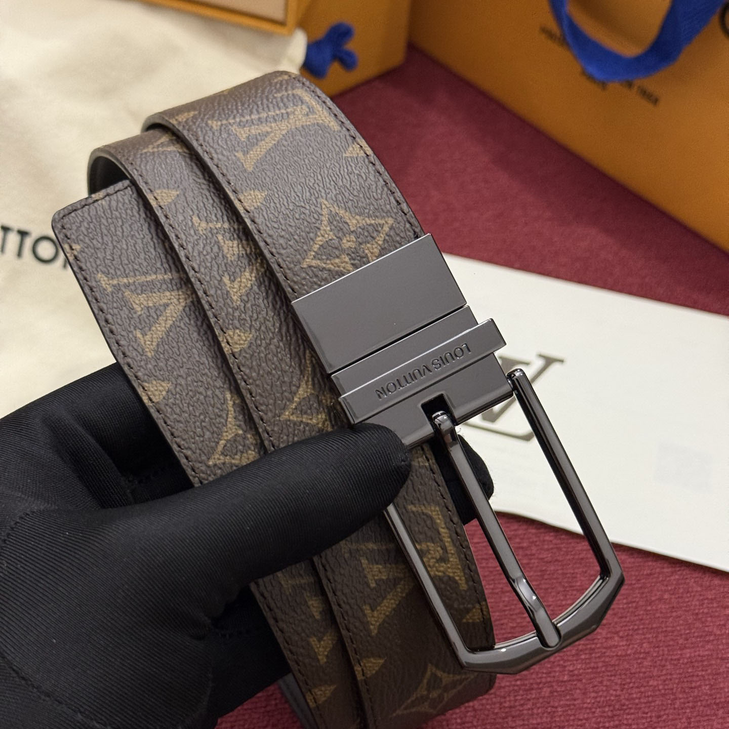 Louis Vuitton Slender 35mm Reversible Belt  - DesignerGu