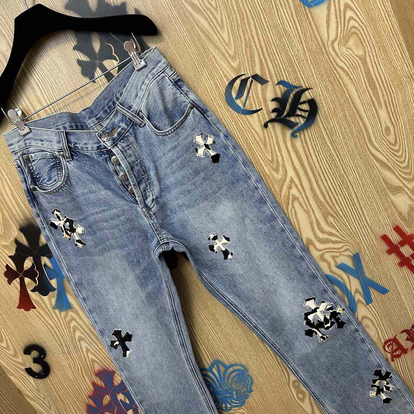 Chrome Hearts  Jeans  - DesignerGu