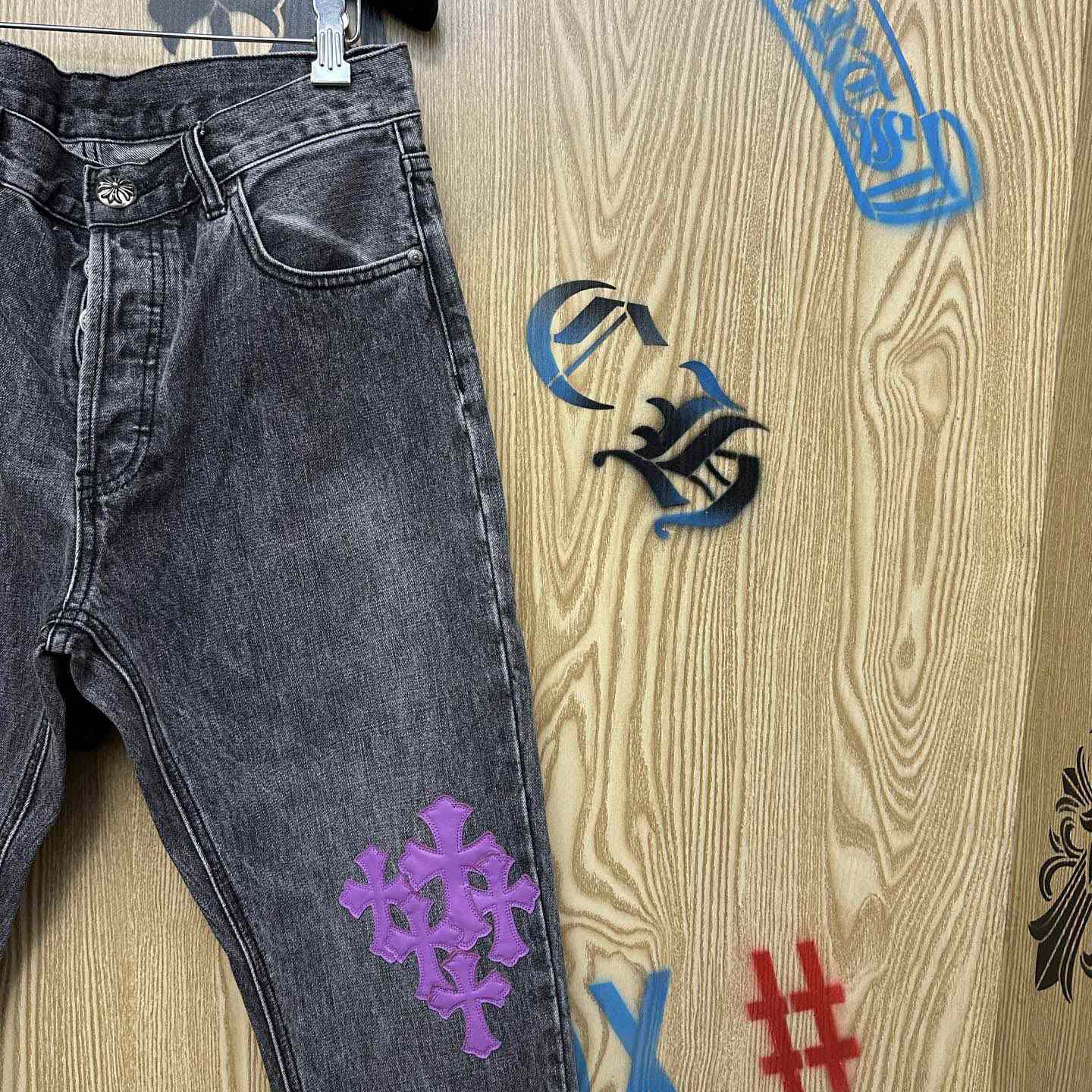 Chrome Hearts  Jeans  - DesignerGu