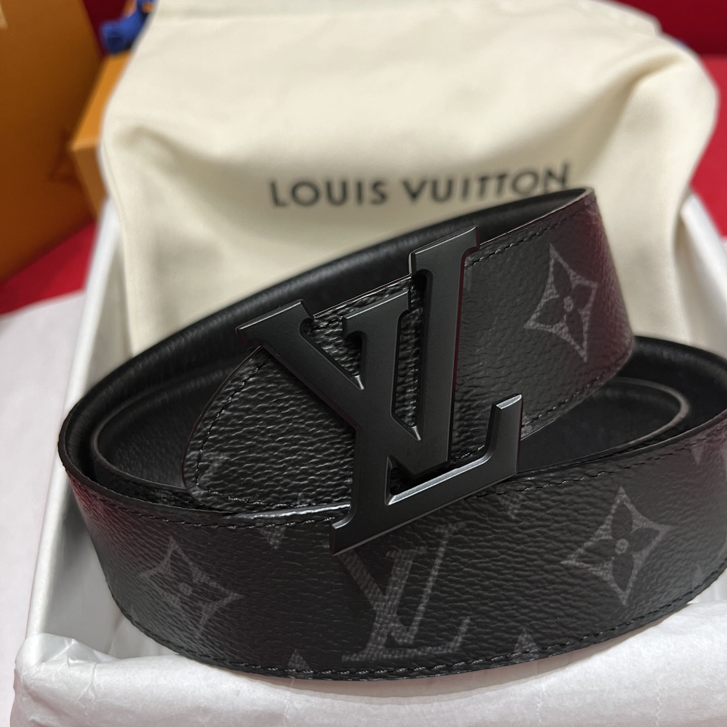 Louis Vuitton  35mm Reversible Belt - DesignerGu
