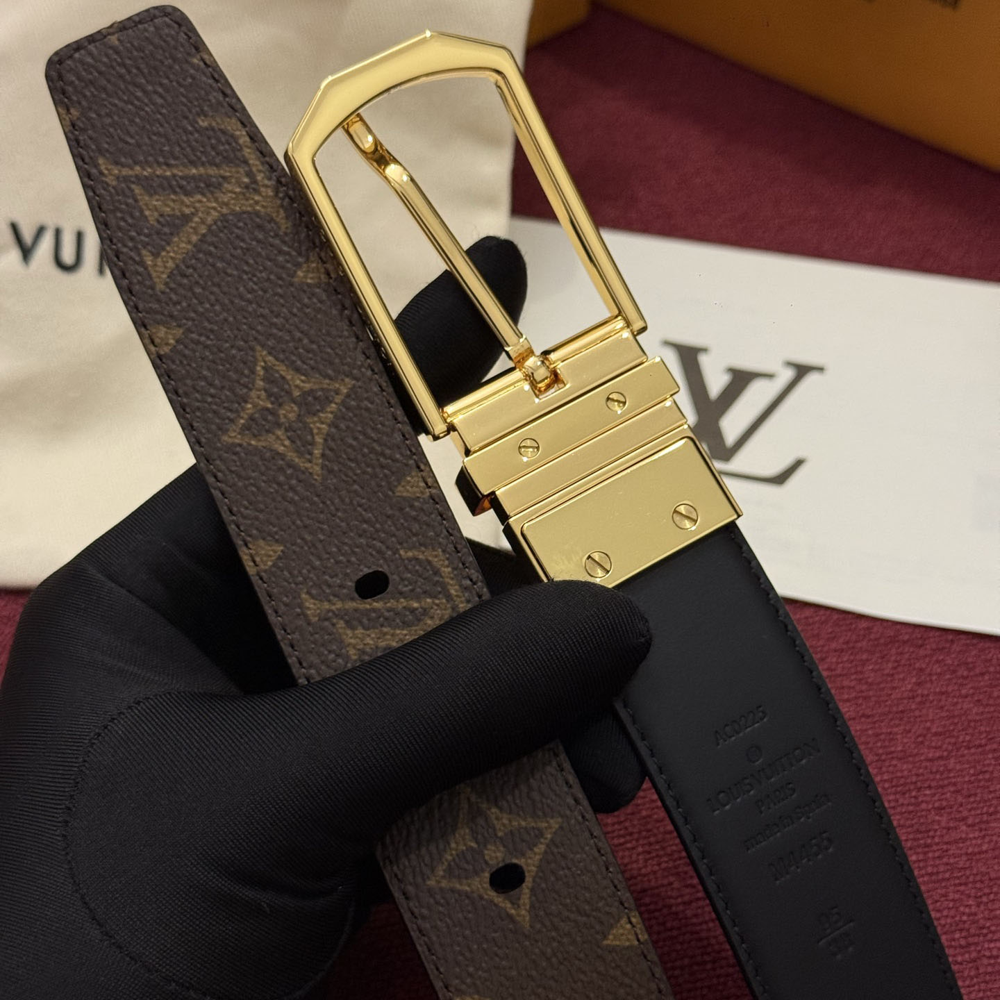 Louis Vuitton Slender 35mm Reversible Belt  - DesignerGu