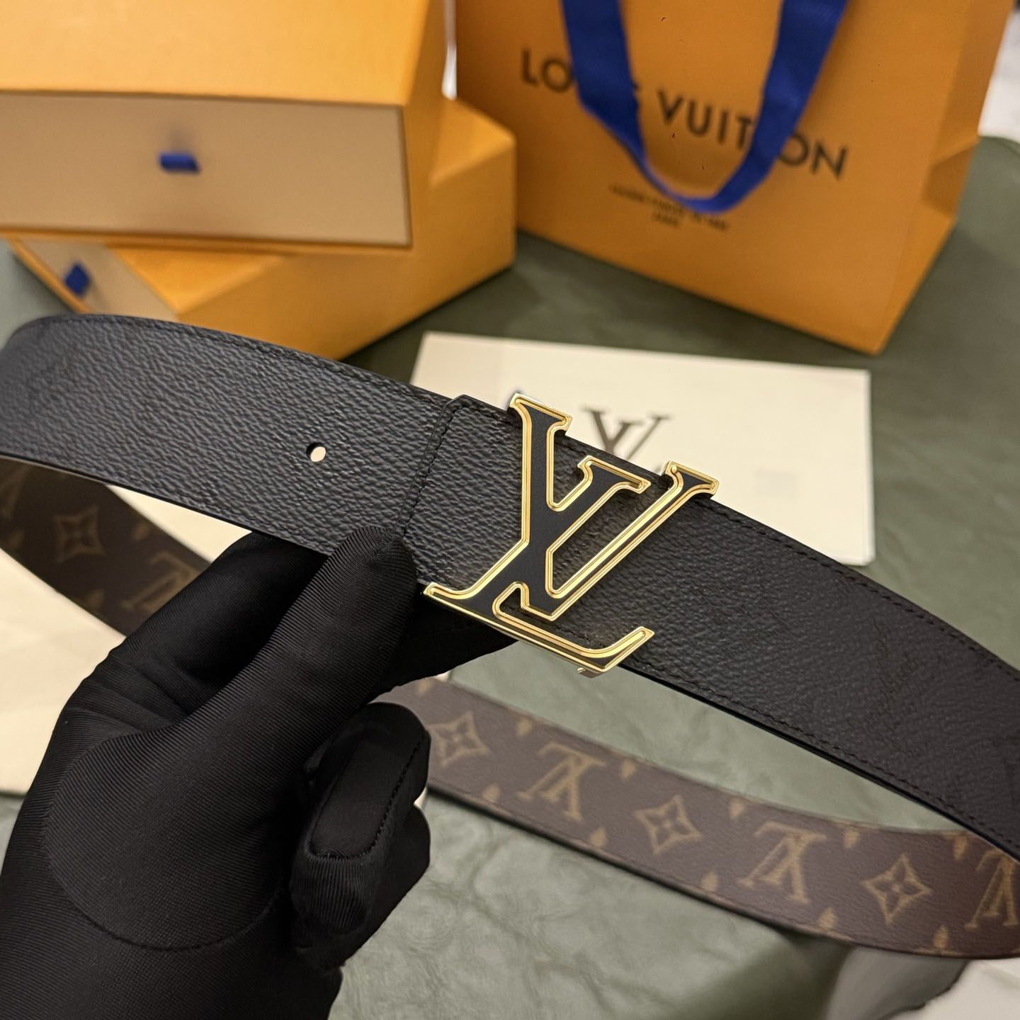 Louis Vuitton LV Initiales Monogram Midnight 40mm Reversible Belt  - DesignerGu