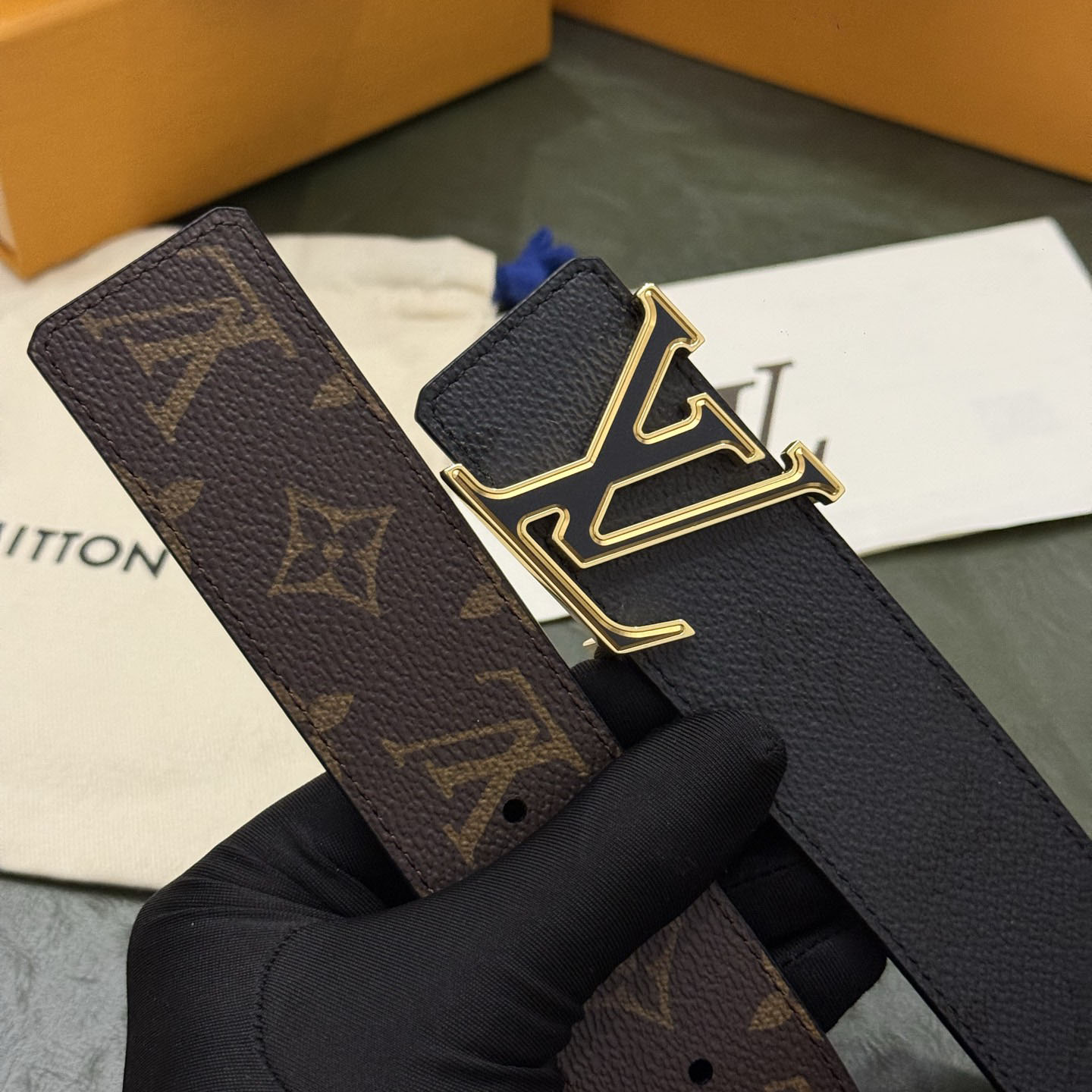 Louis Vuitton LV Initiales Monogram Midnight 40mm Reversible Belt  - DesignerGu