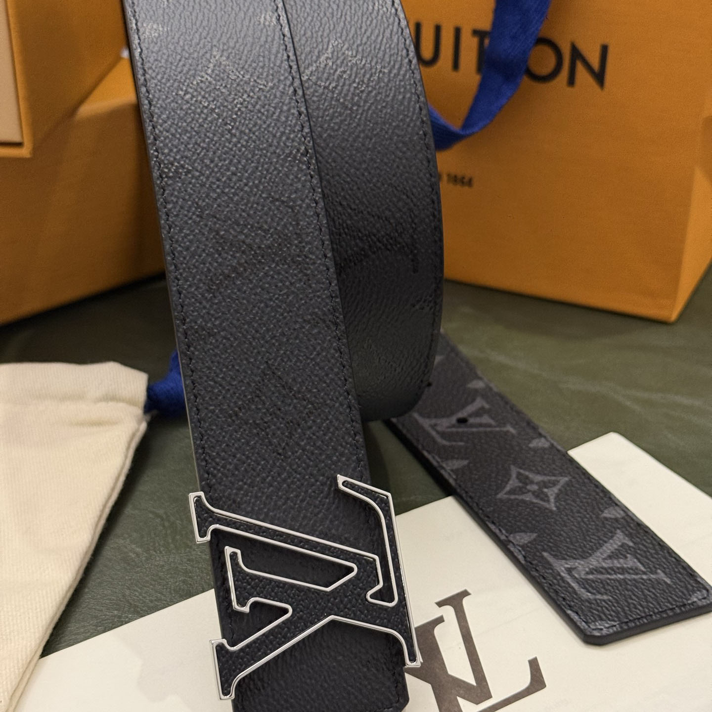 Louis Vuitton LV Initiales Monogram Midnight 40mm Reversible Belt  - DesignerGu