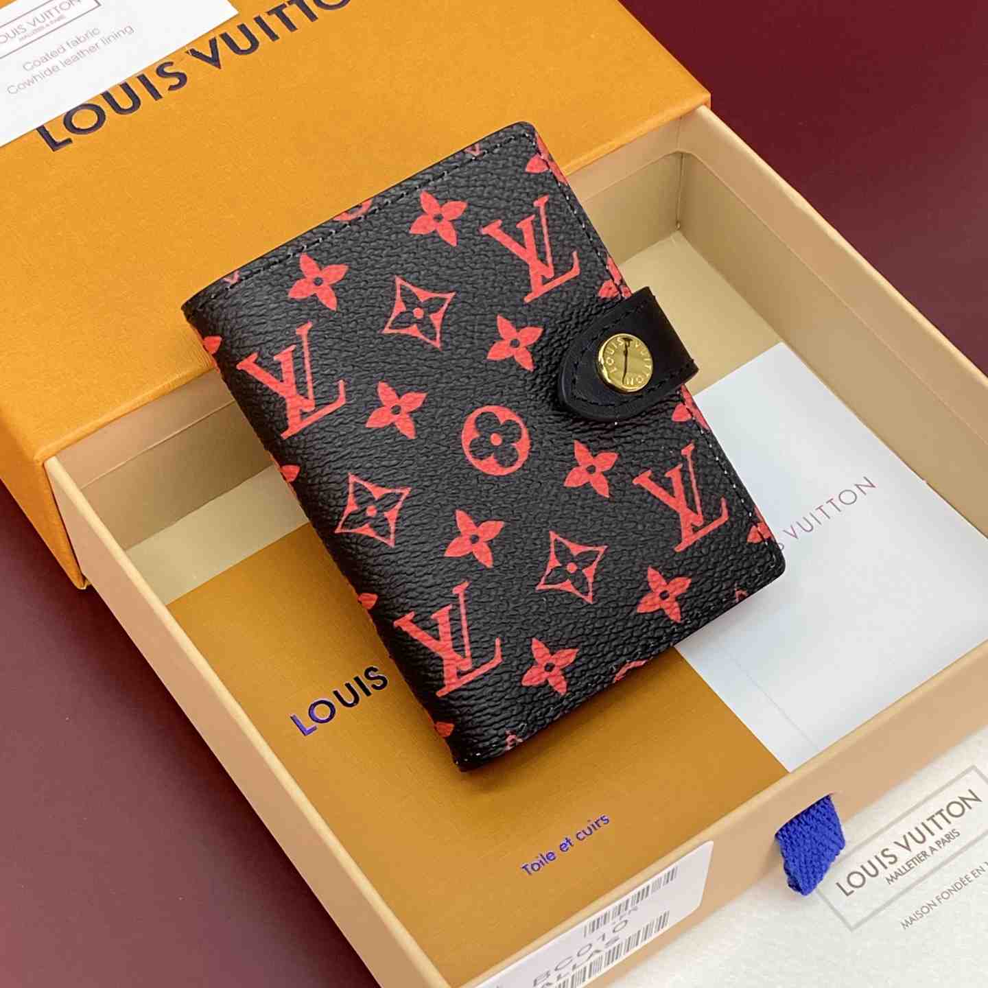 Louis Vuitton Mattifying Paper Case Infrarouge LBC010 - DesignerGu