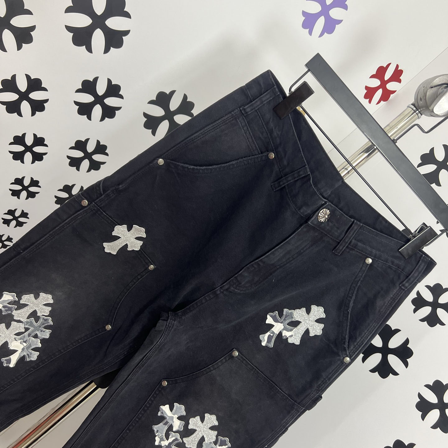 Chrome Hearts  Jeans  - DesignerGu
