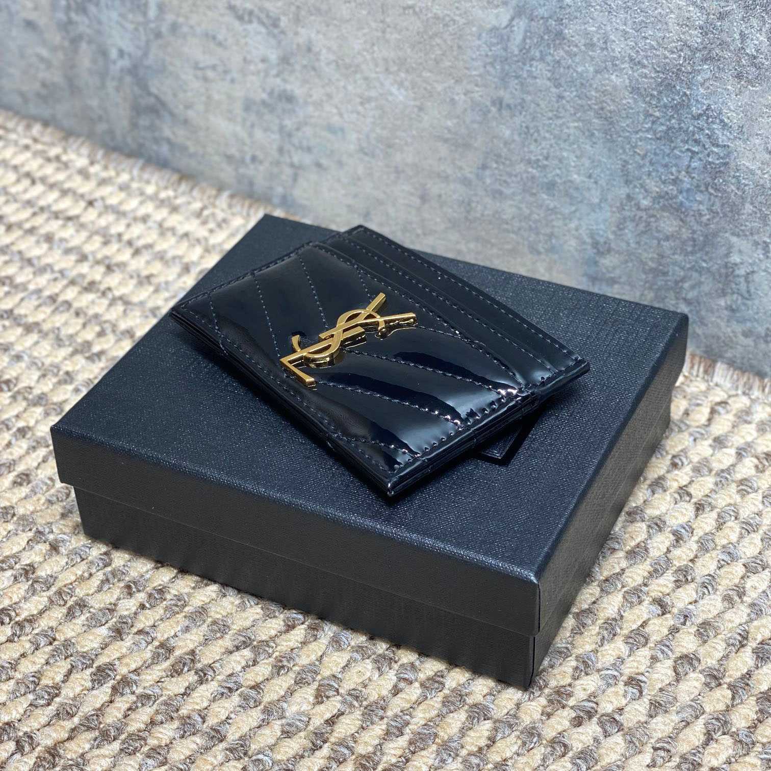 Saint Laurent Cassandre Card Case In Patent Leather - DesignerGu