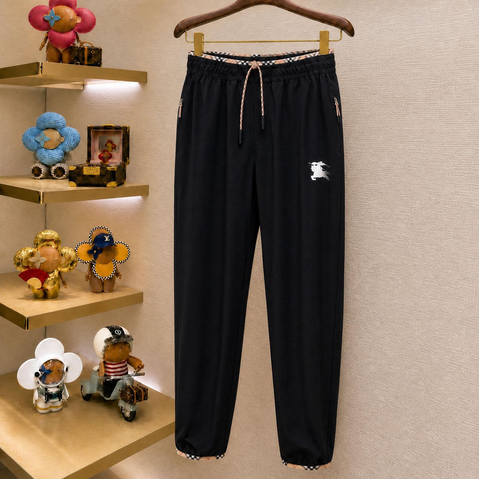 Burberry Stretch Nylon Jogging Pants - DesignerGu