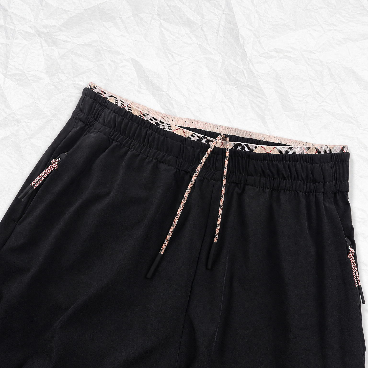 Burberry Stretch Nylon Jogging Pants - DesignerGu
