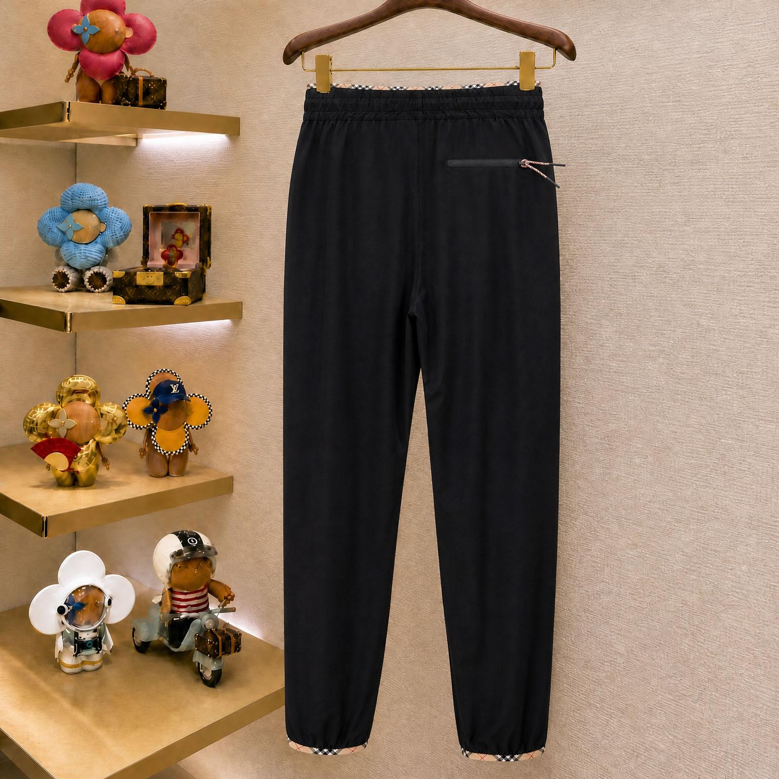 Burberry Stretch Nylon Jogging Pants - DesignerGu