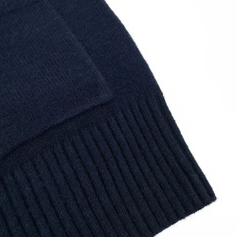 AMI Paris Ami De Coeur Wool Cardigan - DesignerGu