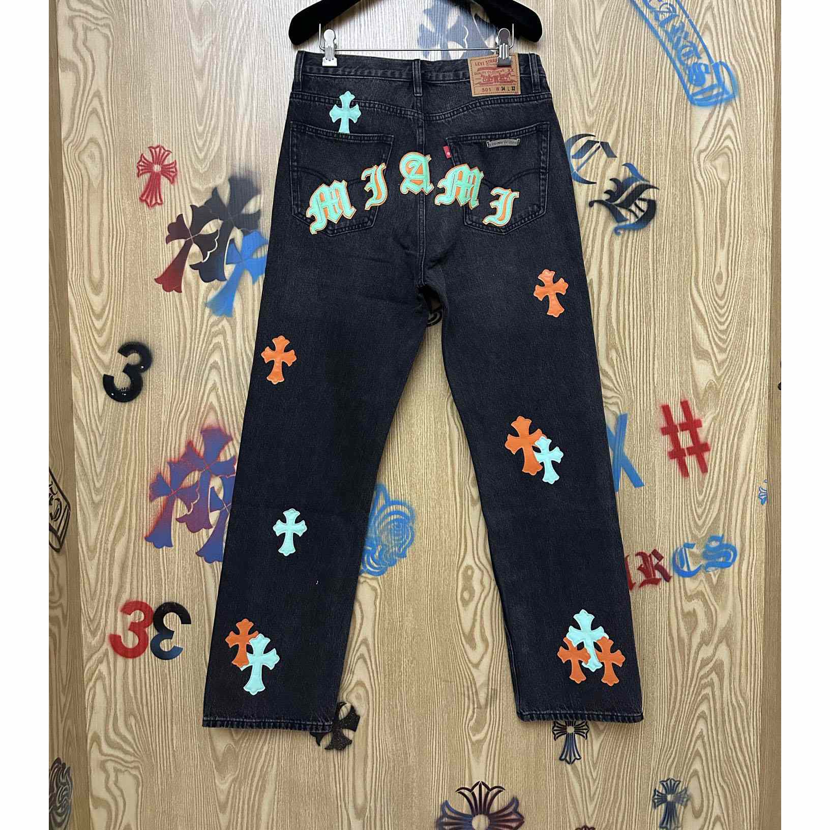Chrome Hearts  Jeans  - DesignerGu
