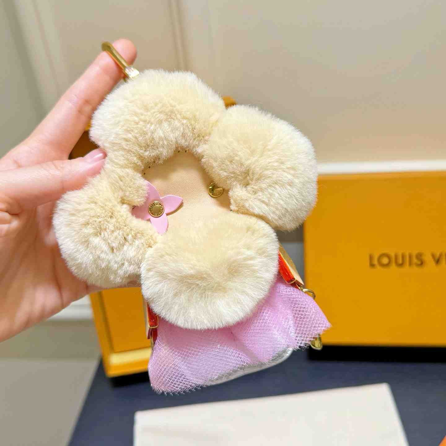 Louis Vuitton Vivienne Fashionista Ballerina Bag Charm M03990 - DesignerGu