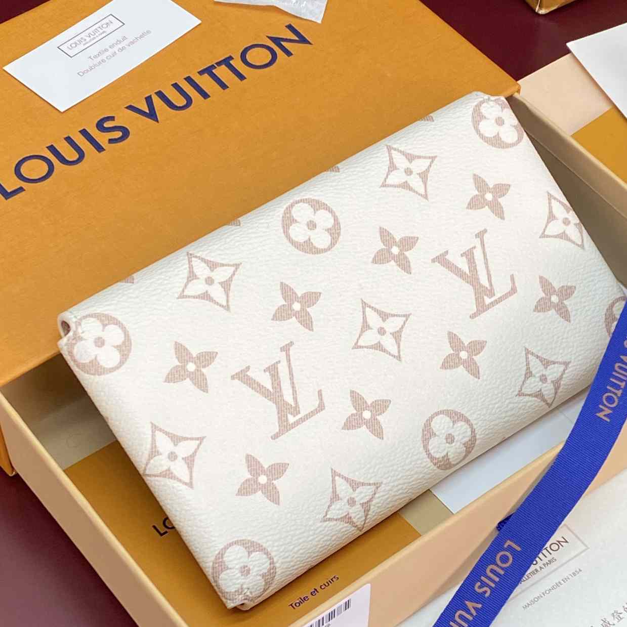 Louis Vuitton Lip & Eye Brush Set Dune LBC012 - DesignerGu