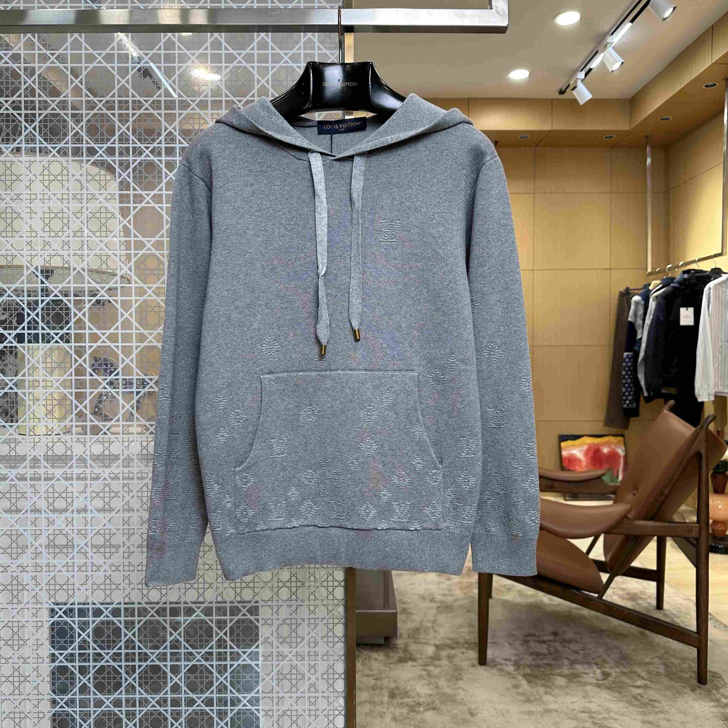 Louis Vuitton Gradient Signature Jacquard Hoodie 1AKLWW - DesignerGu