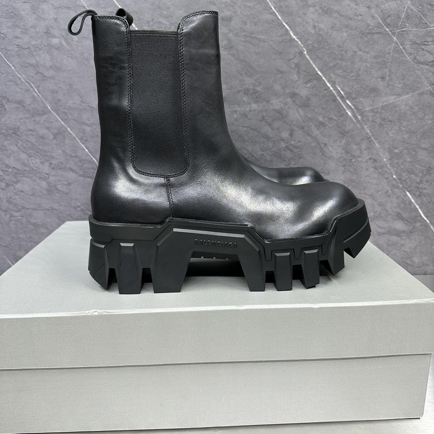 Balenciaga Bulldozer Chelsea Boot 'Black' - DesignerGu