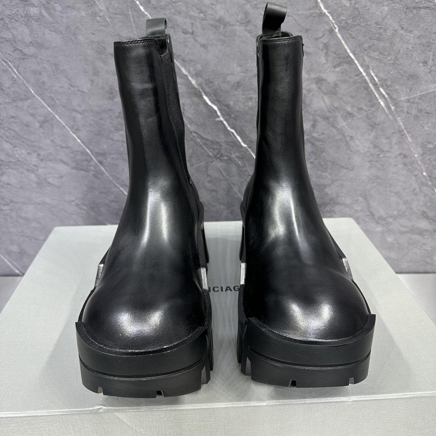 Balenciaga Bulldozer Chelsea Boot 'Black' - DesignerGu