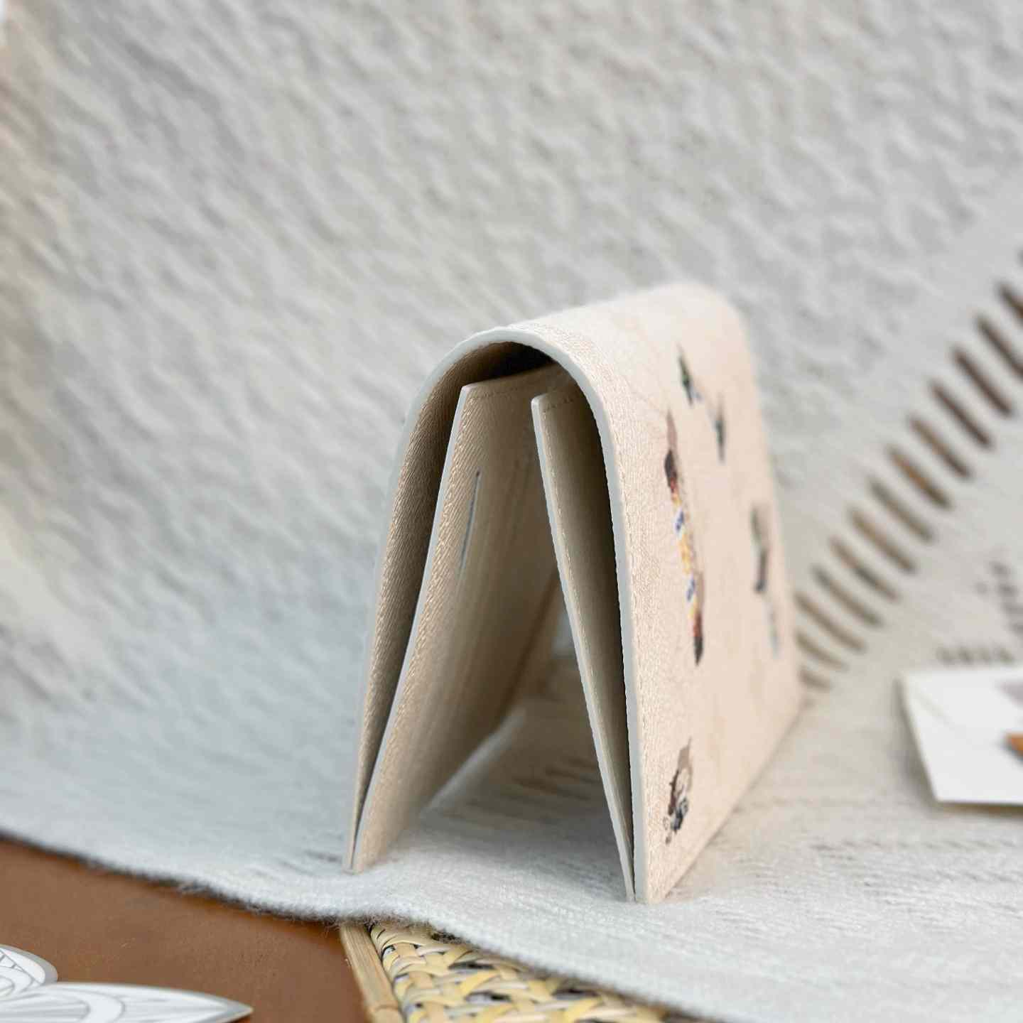 Louis Vuitton Passport Cover M3A532 - DesignerGu