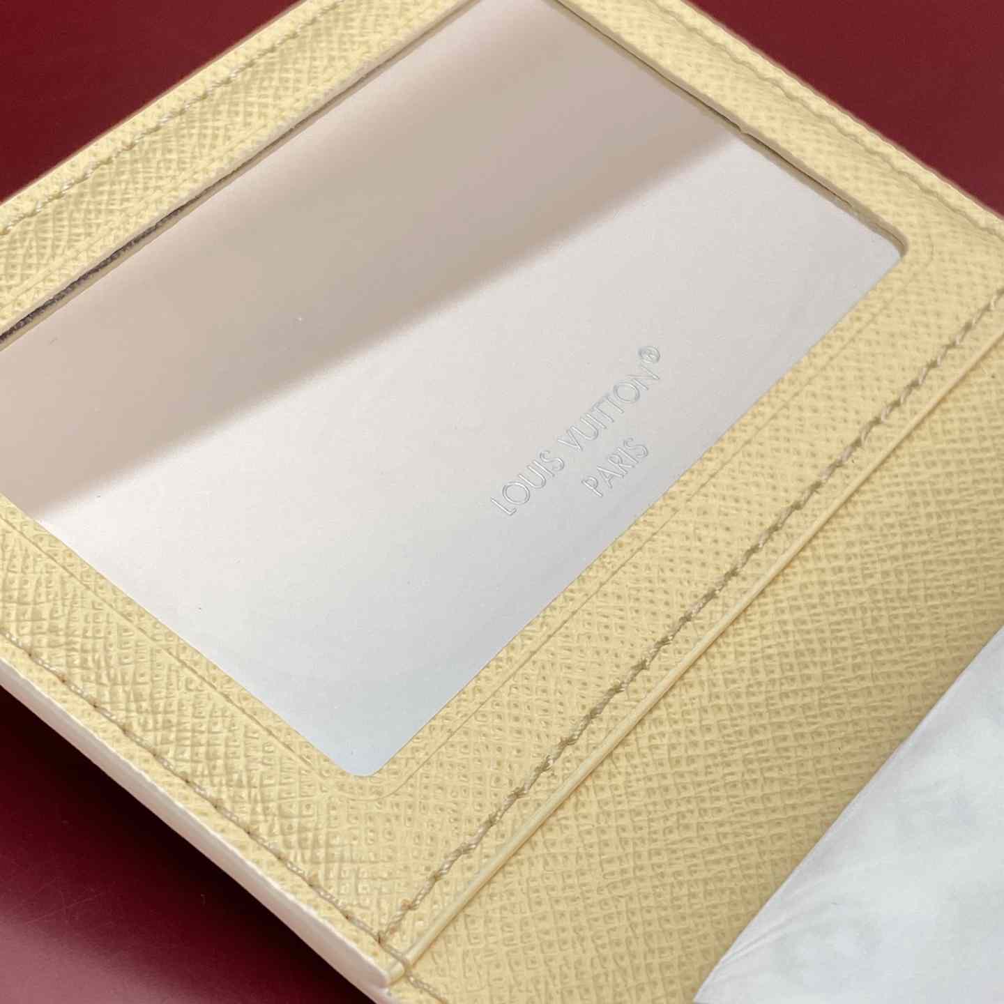 Louis Vuitton Mattifying Paper Case Dune LBC009 - DesignerGu