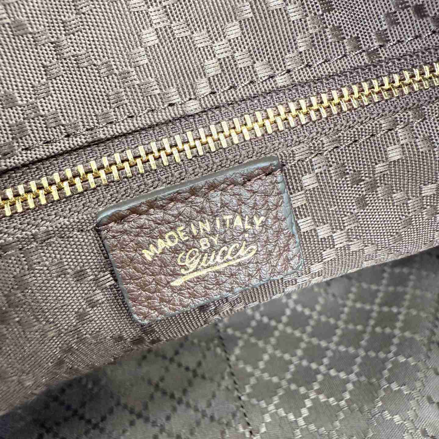 Gucci Large Boston Bag With Bamboo A006OD - DesignerGu