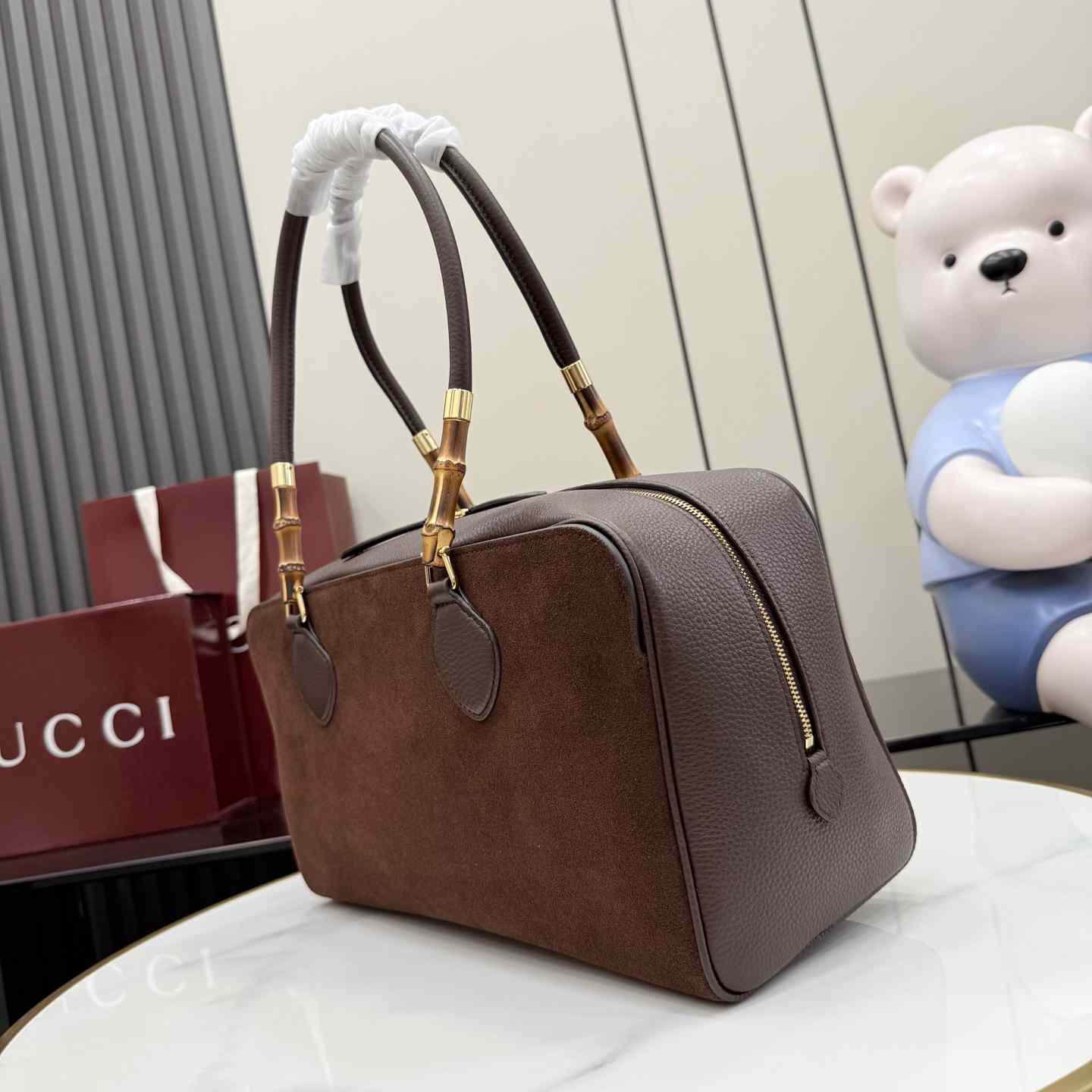 Gucci Large Boston Bag With Bamboo A006OD - DesignerGu