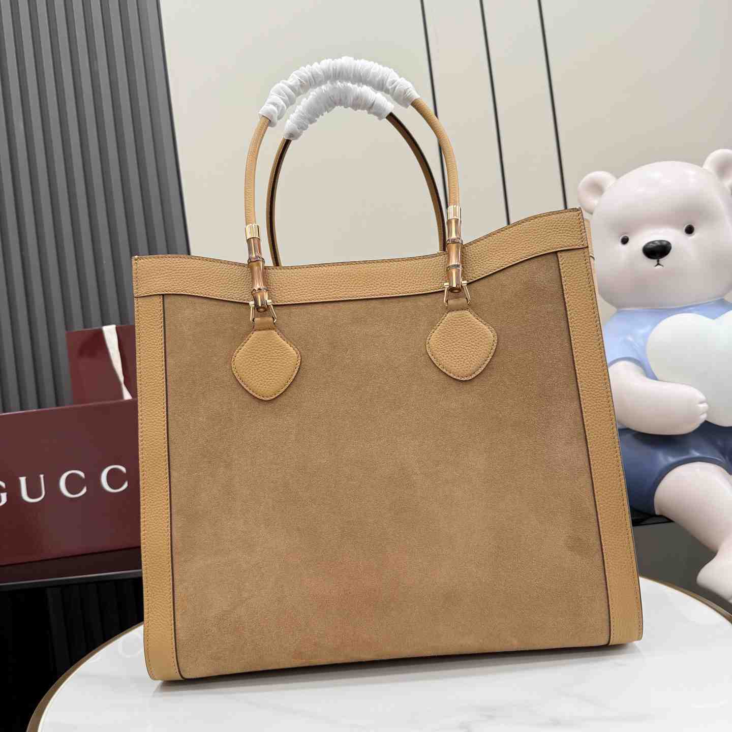 Gucci Bamboo Tote Large Bag A0022V - DesignerGu