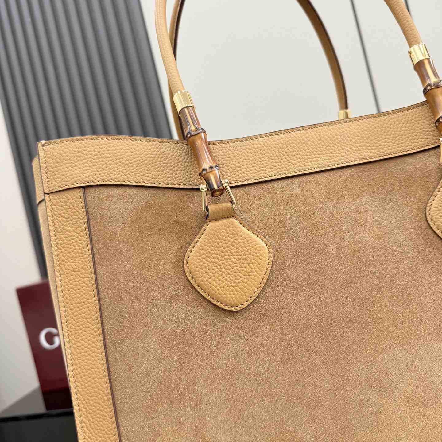 Gucci Bamboo Tote Large Bag A0022V - DesignerGu