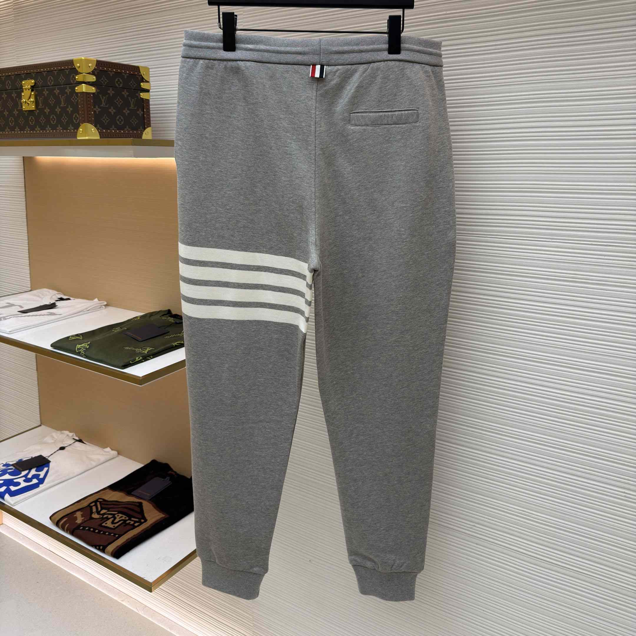 Thom Browne Classic Loopback 4-Bar Sweatpants - DesignerGu