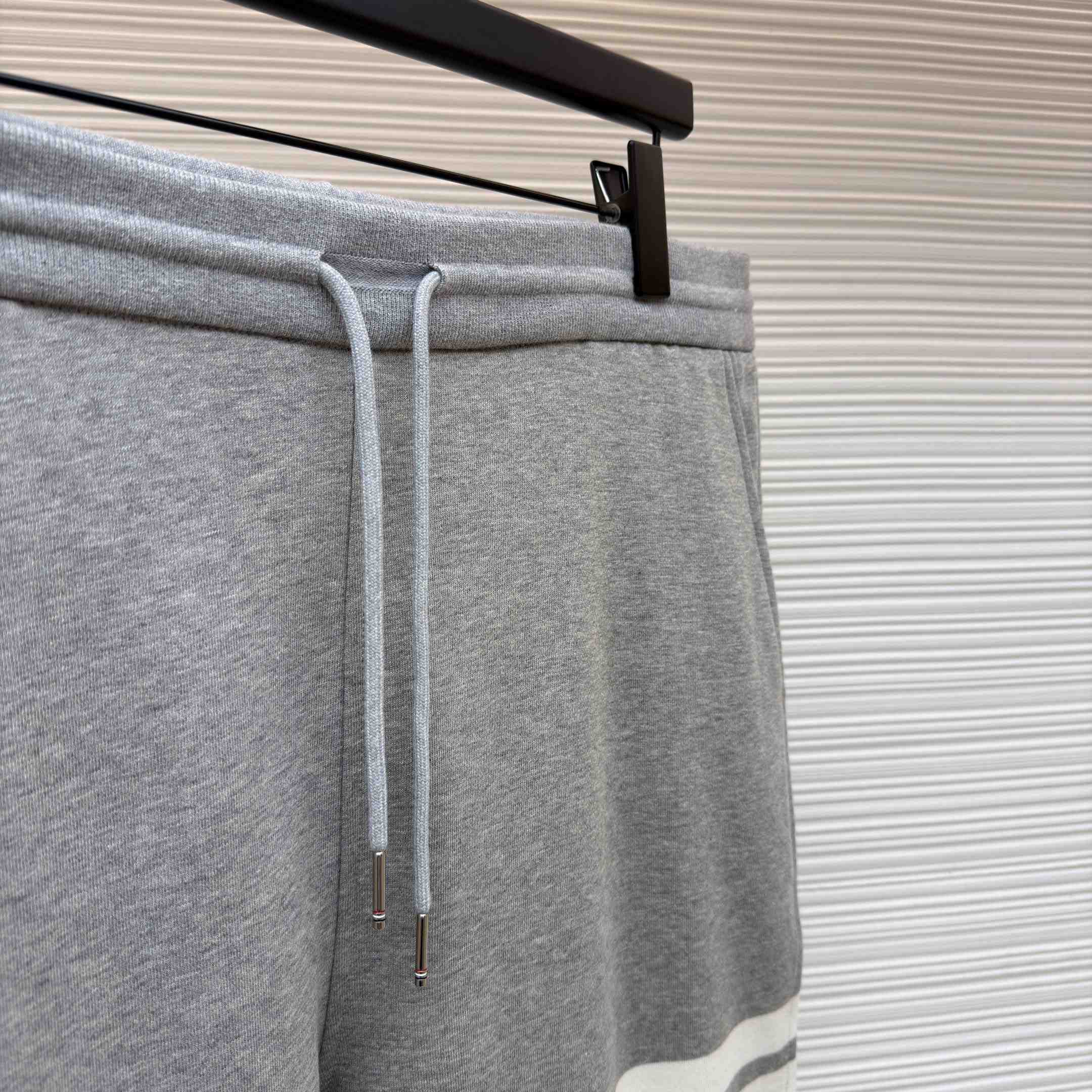 Thom Browne Classic Loopback 4-Bar Sweatpants - DesignerGu