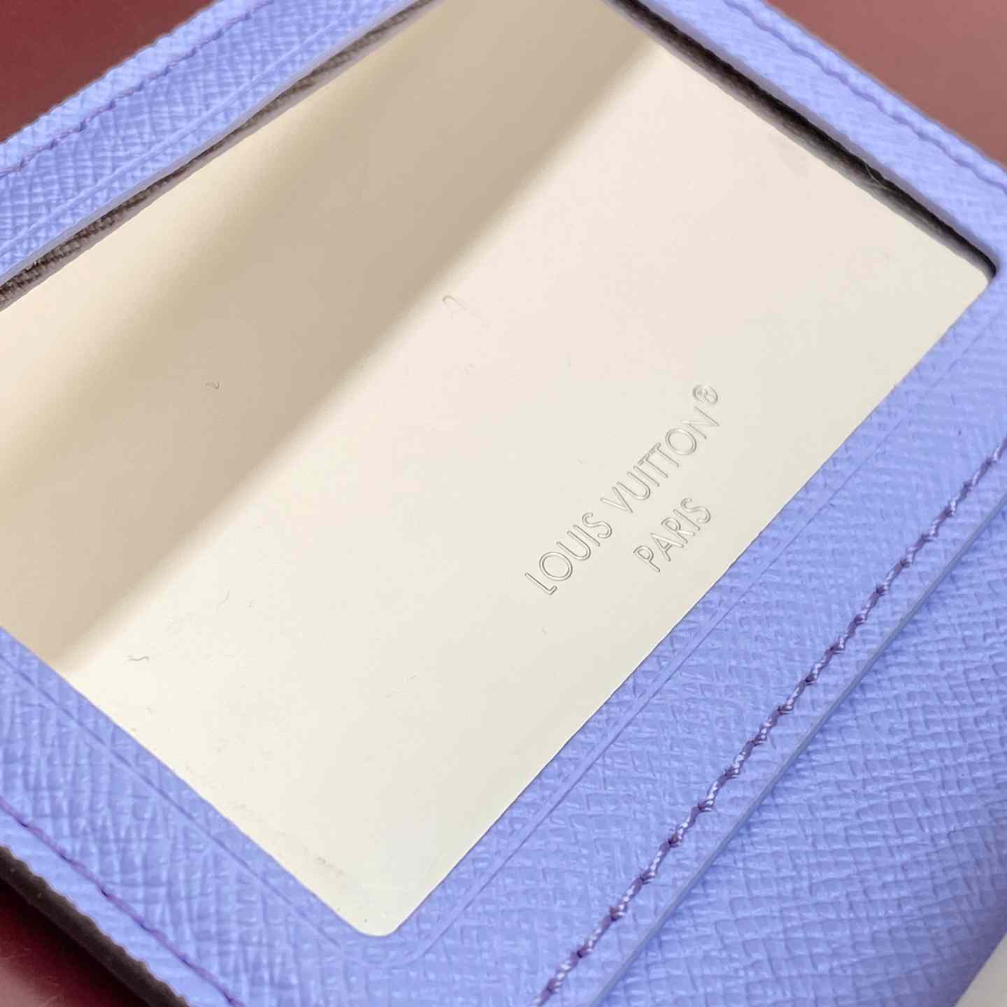 Louis Vuitton Mattifying Paper Case LBC004 - DesignerGu
